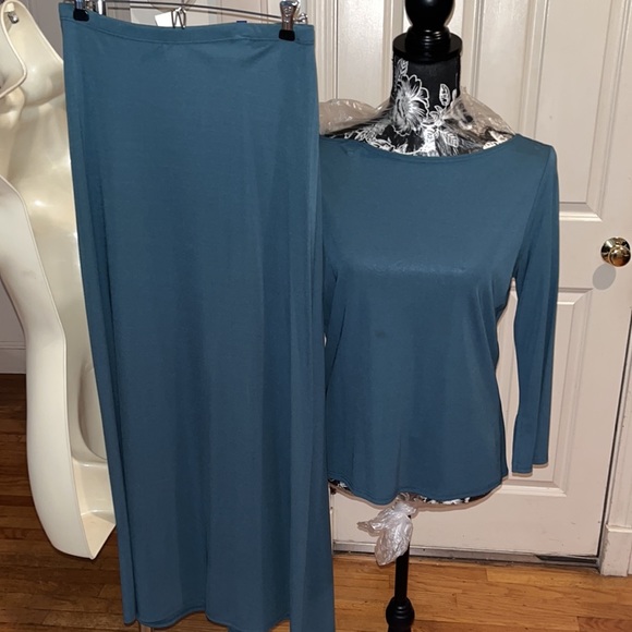 Max Studio size Medium Teal blue 2 piece 3/4 sleeve top & pull on Maxi skirt - Picture 14 of 14